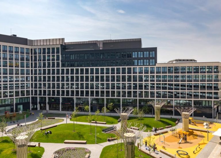 Pribinova 19 was acquired by the Prvý realitný fond managed by IAD Investments